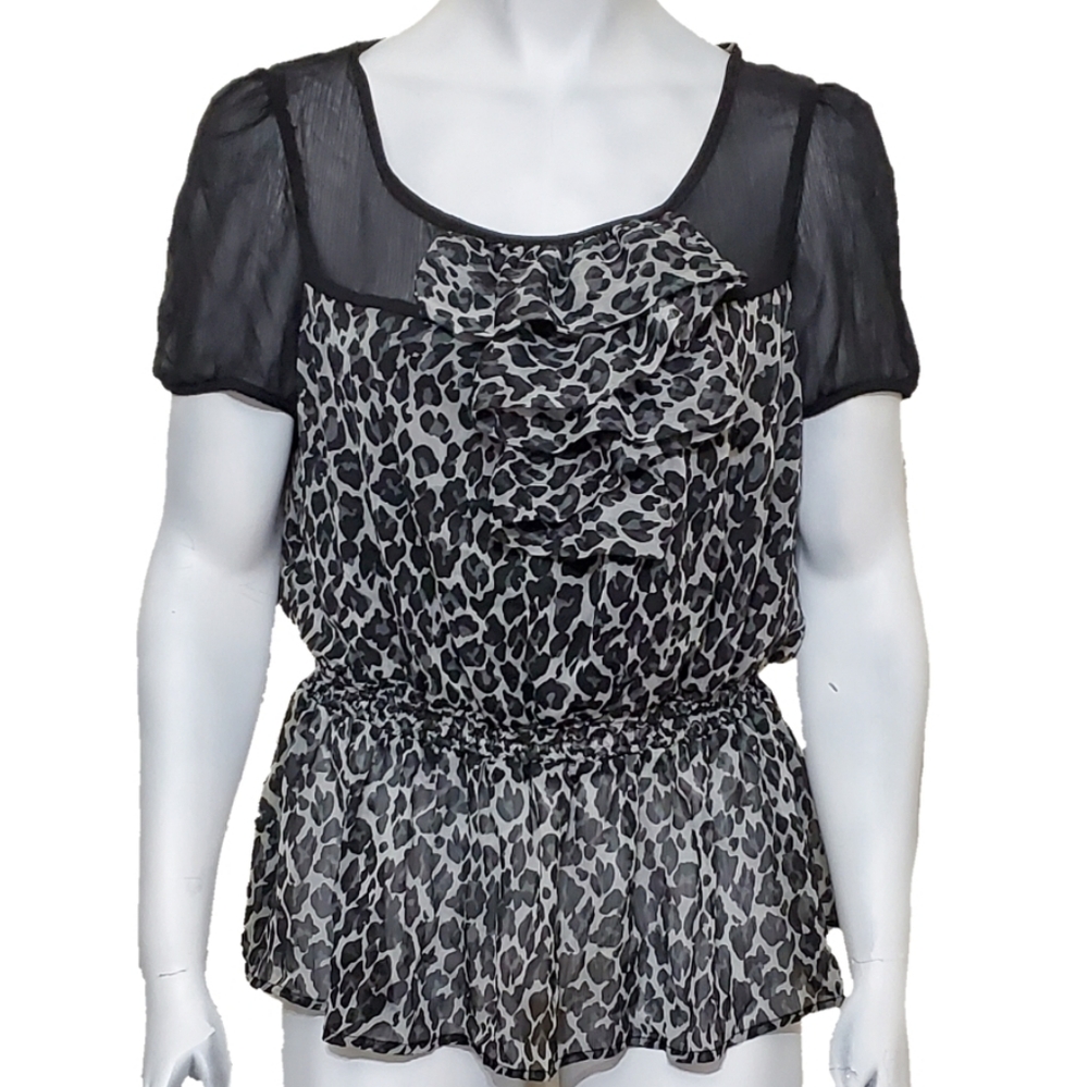 🎯Leopard Print Ruffle Front Short Sleeve Tunic